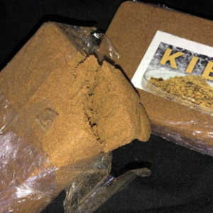 Pollen hasch KIEF stämpeln 28% THC ljust pollen